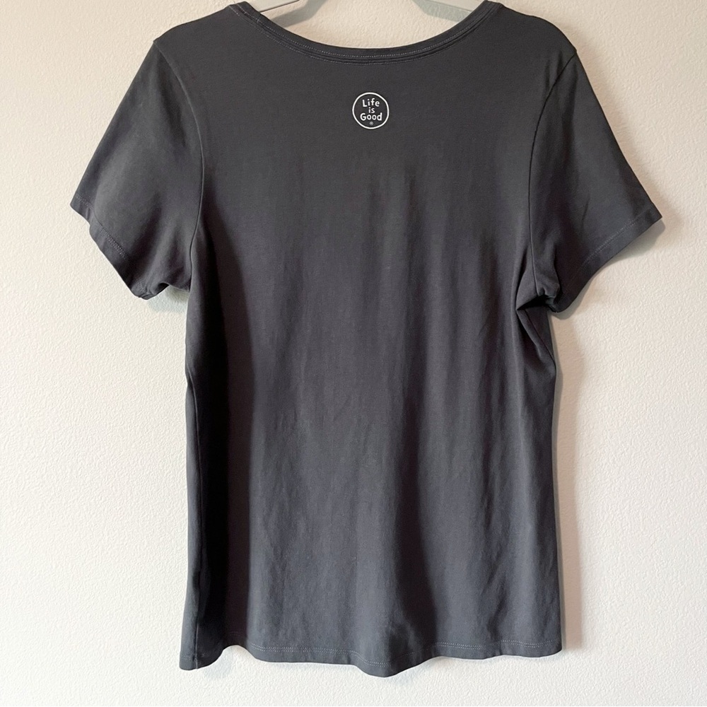 Life Is Good Women’s Medium Elegant Flamingos Crusher Scoop Neck Tee Shirt Gray - Picture 4 of 9